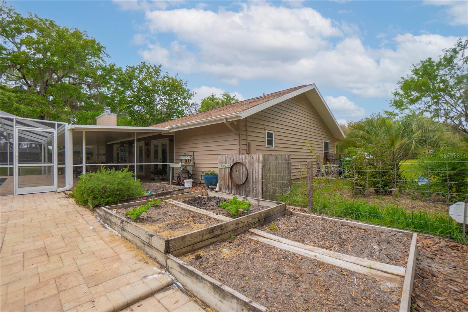 Image 46 of 66 For 9800 Regency Row