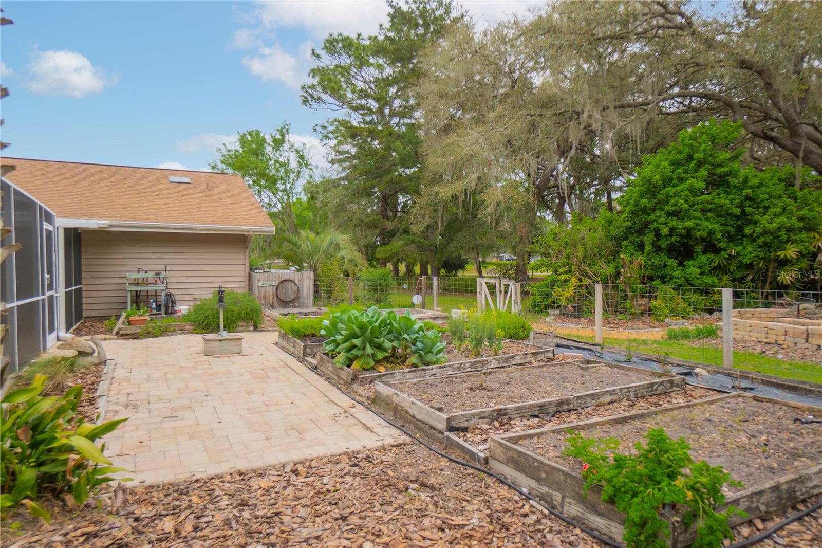 Image 48 of 66 For 9800 Regency Row