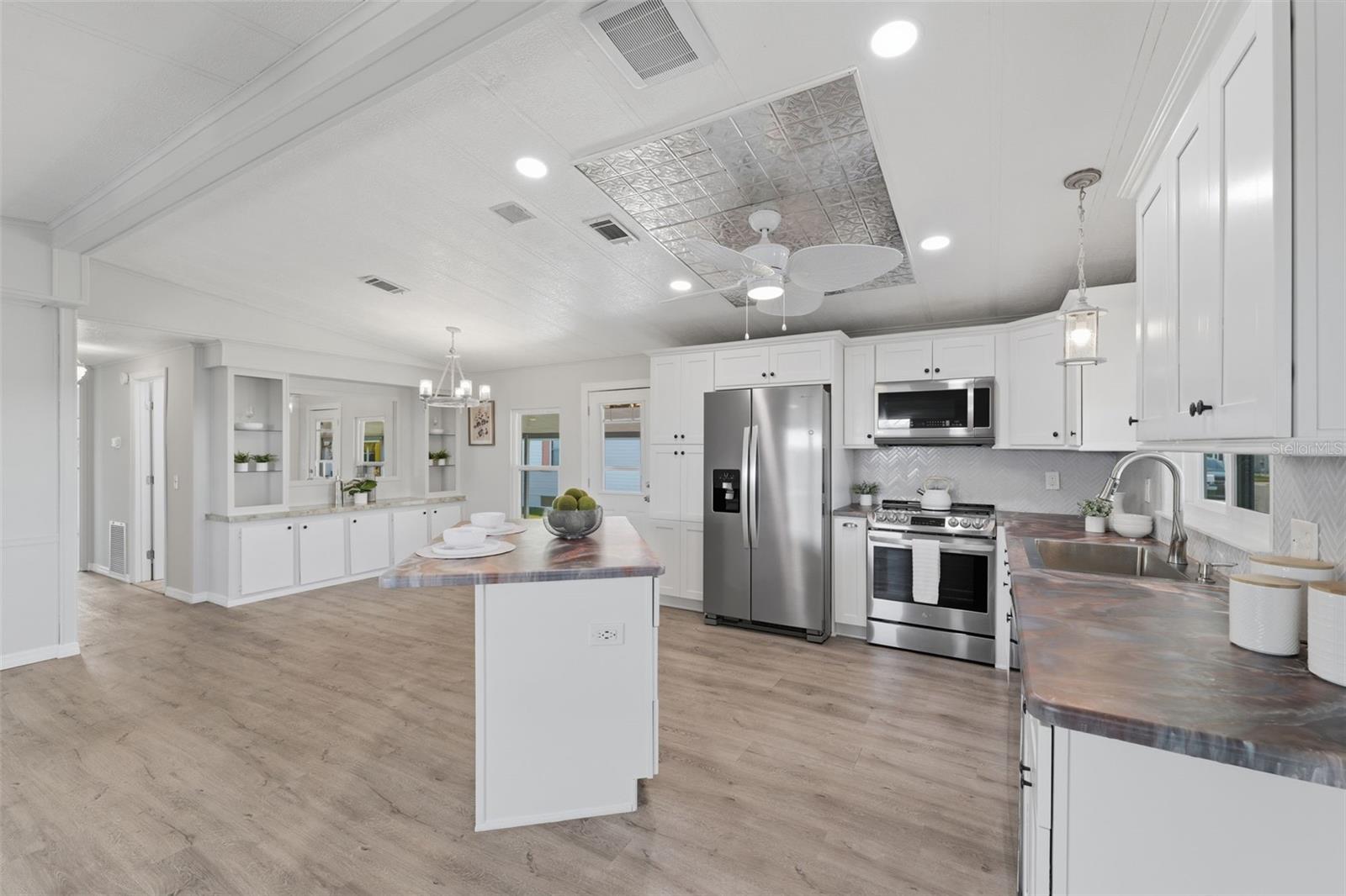 Image 7 of 18 For 2116 Kona Drive