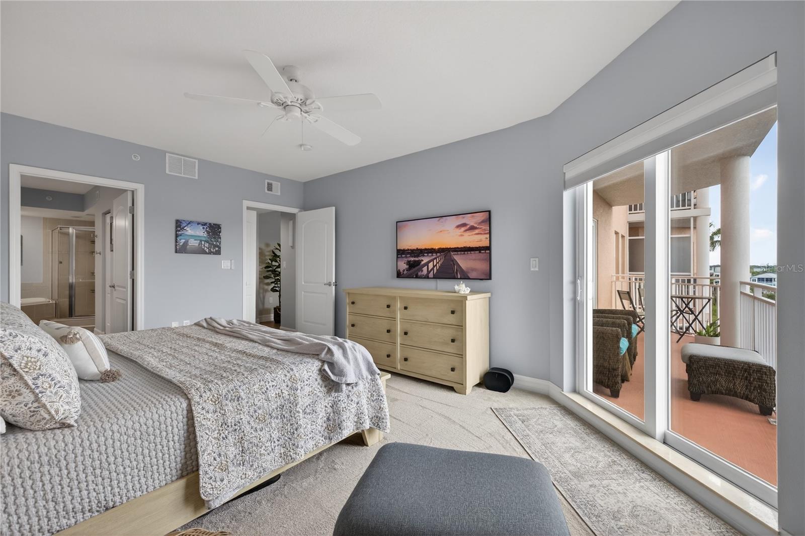 Image 14 of 43 For 4516 Seagull Drive 518