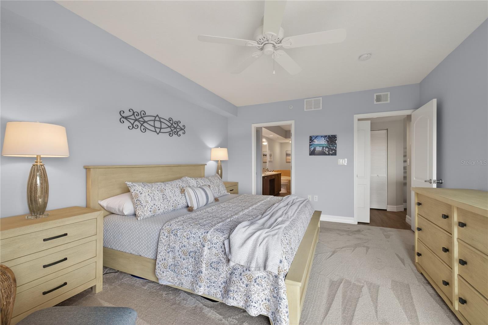 Image 16 of 43 For 4516 Seagull Drive 518