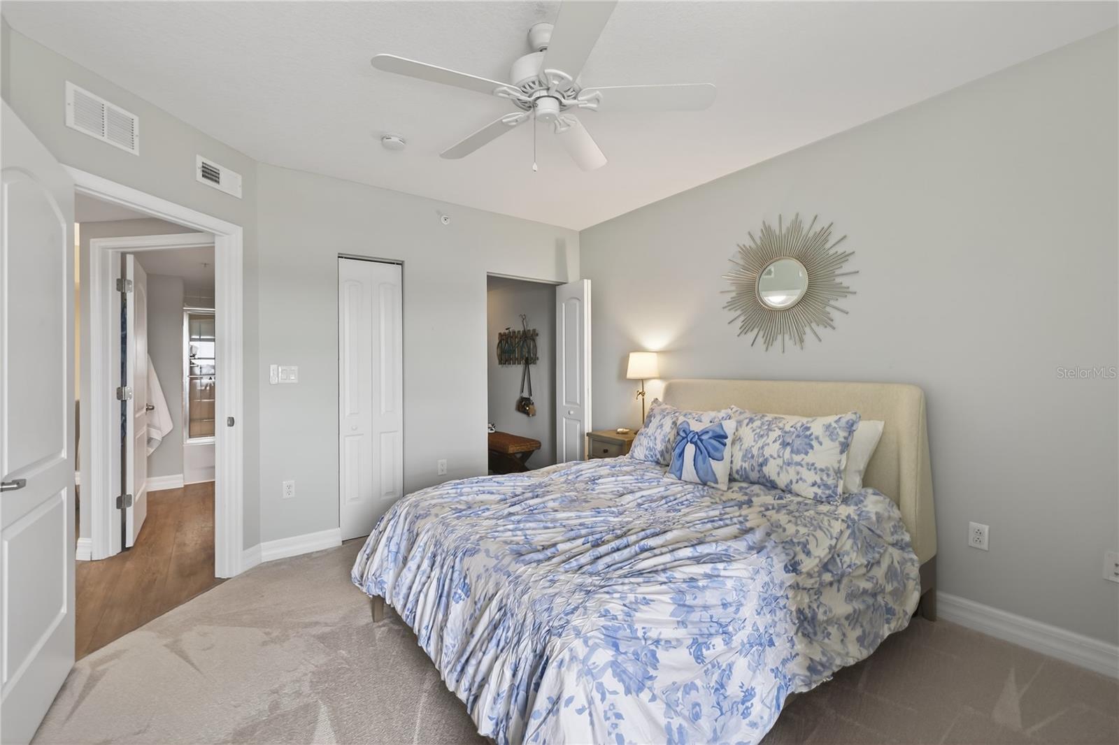 Image 20 of 43 For 4516 Seagull Drive 518