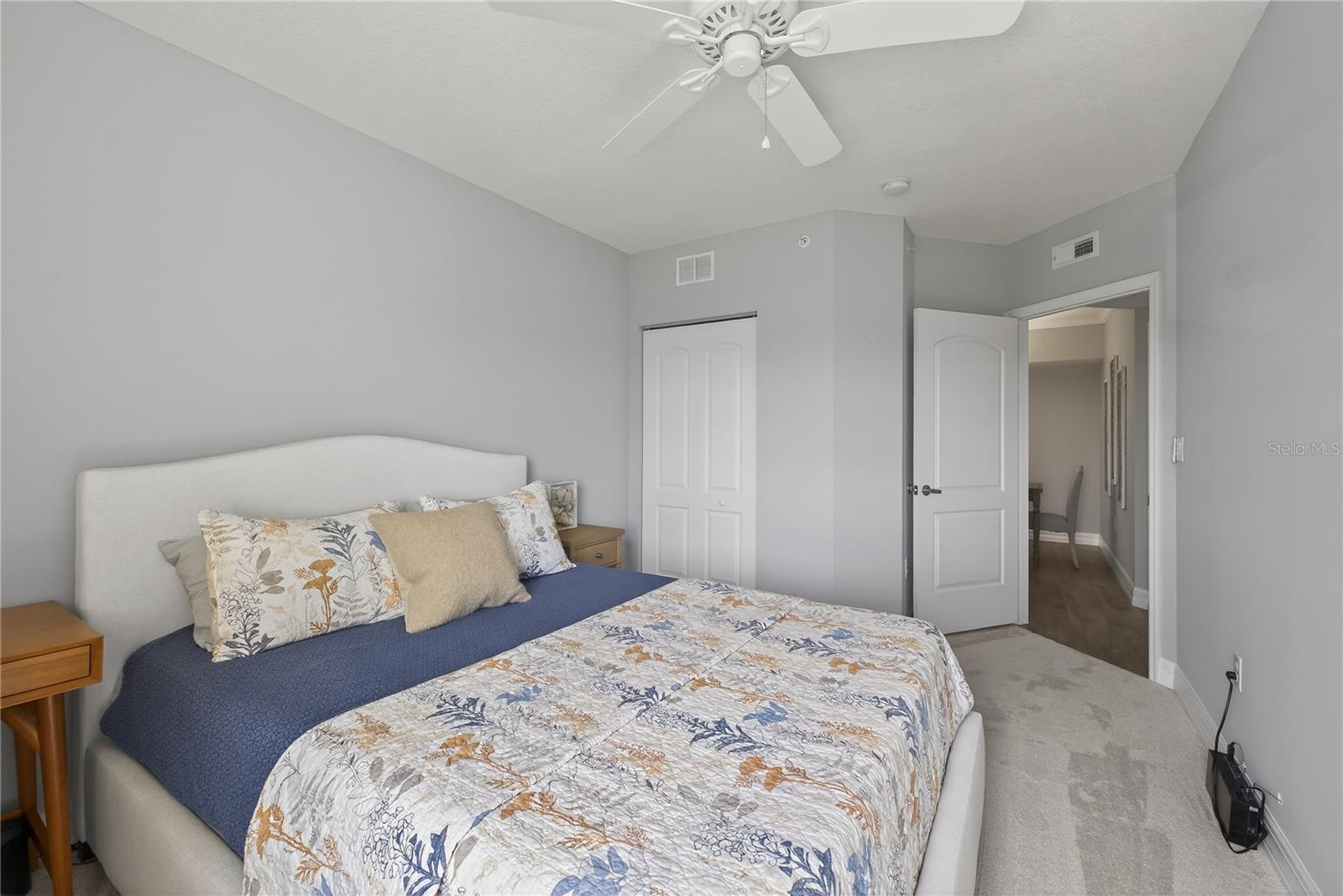 Image 23 of 43 For 4516 Seagull Drive 518