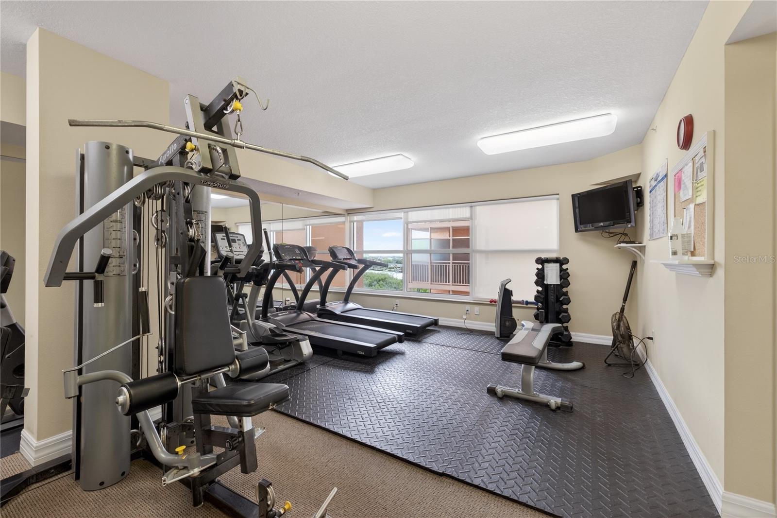 Image 29 of 43 For 4516 Seagull Drive 518