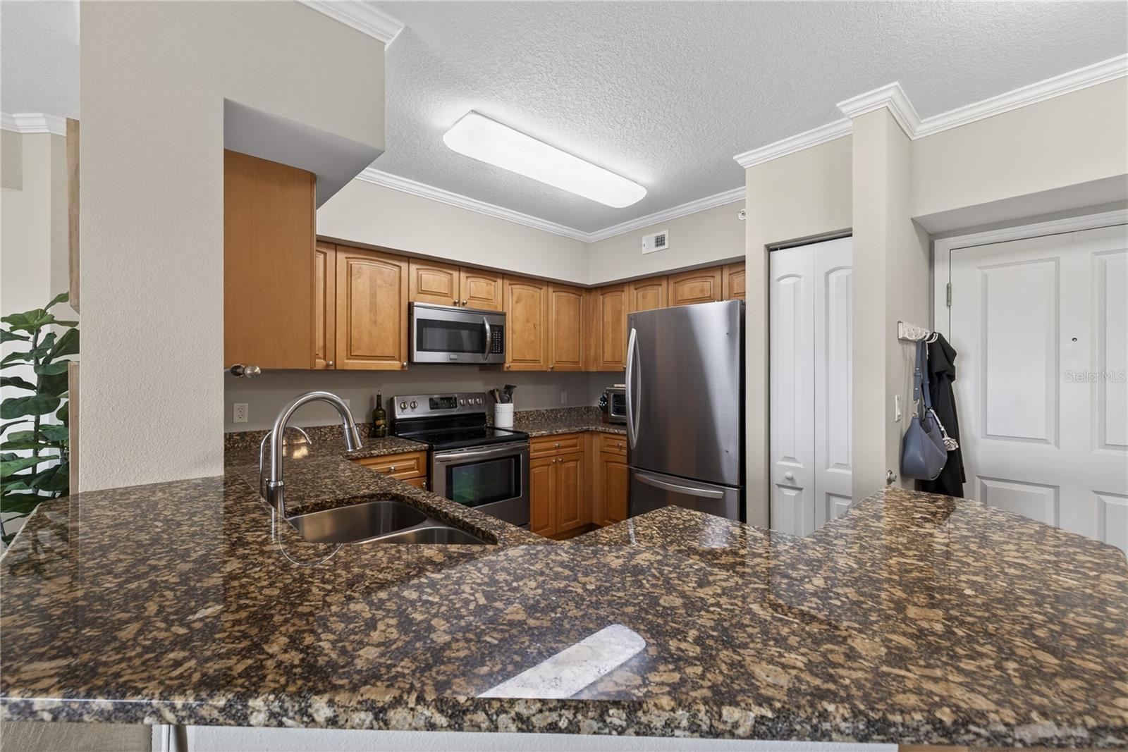 Image 7 of 43 For 4516 Seagull Drive 518