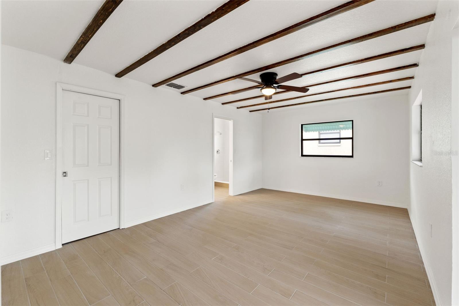 Image 16 of 36 For 13531 Claudia Drive