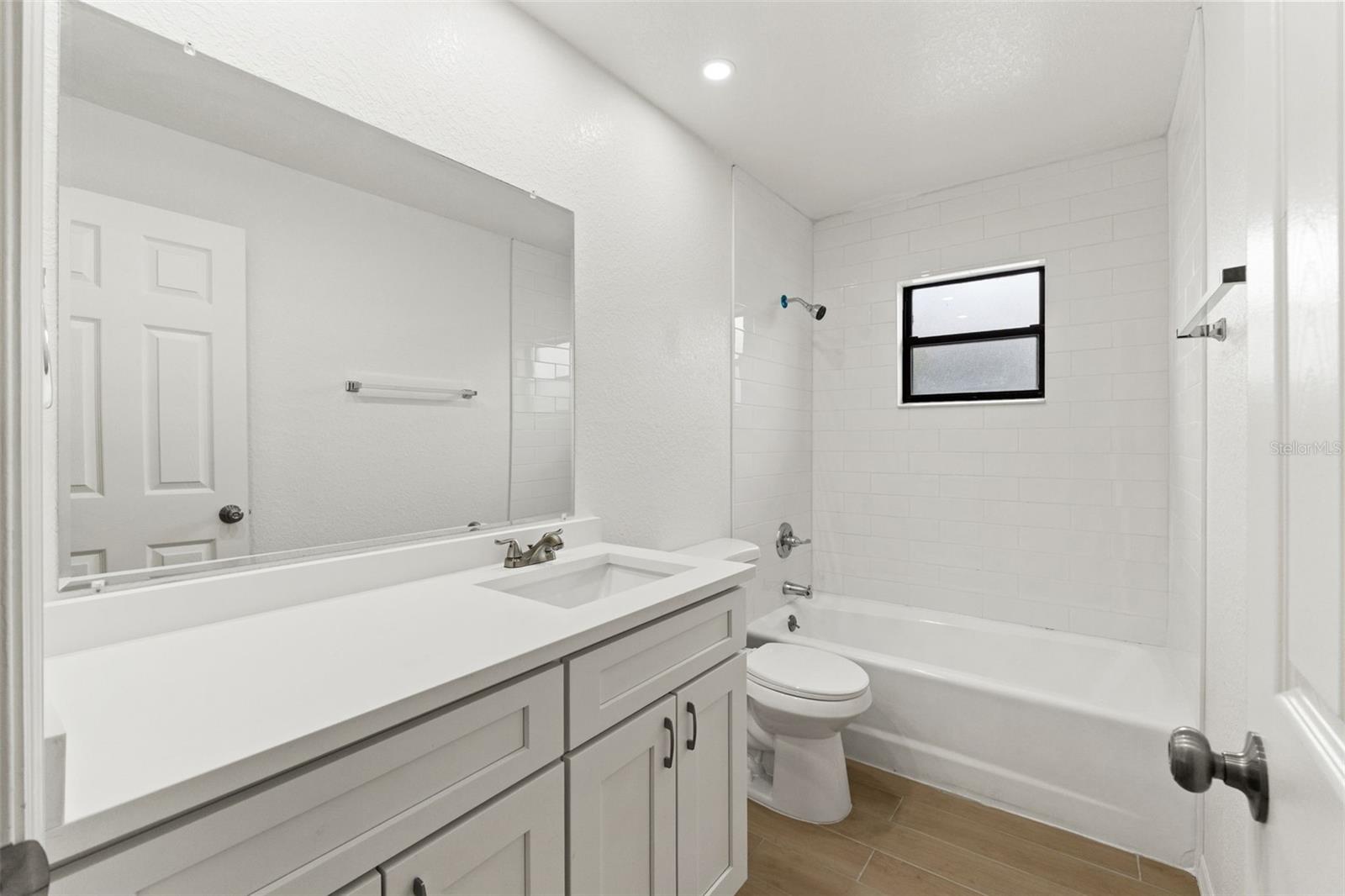 Image 24 of 36 For 13531 Claudia Drive