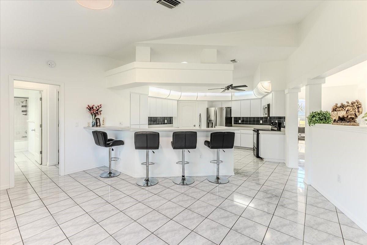 Image 15 of 75 For 13377 Bolton Court