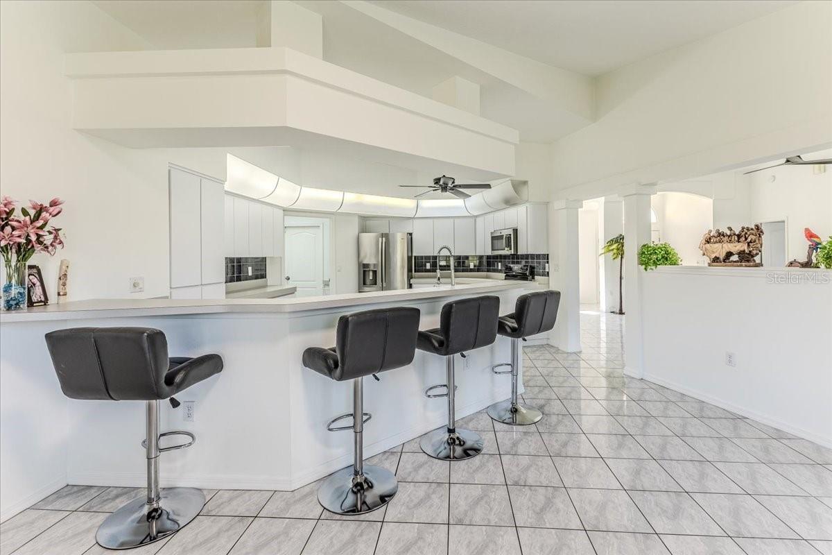 Image 16 of 75 For 13377 Bolton Court