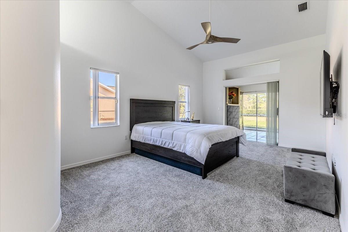 Image 26 of 75 For 13377 Bolton Court