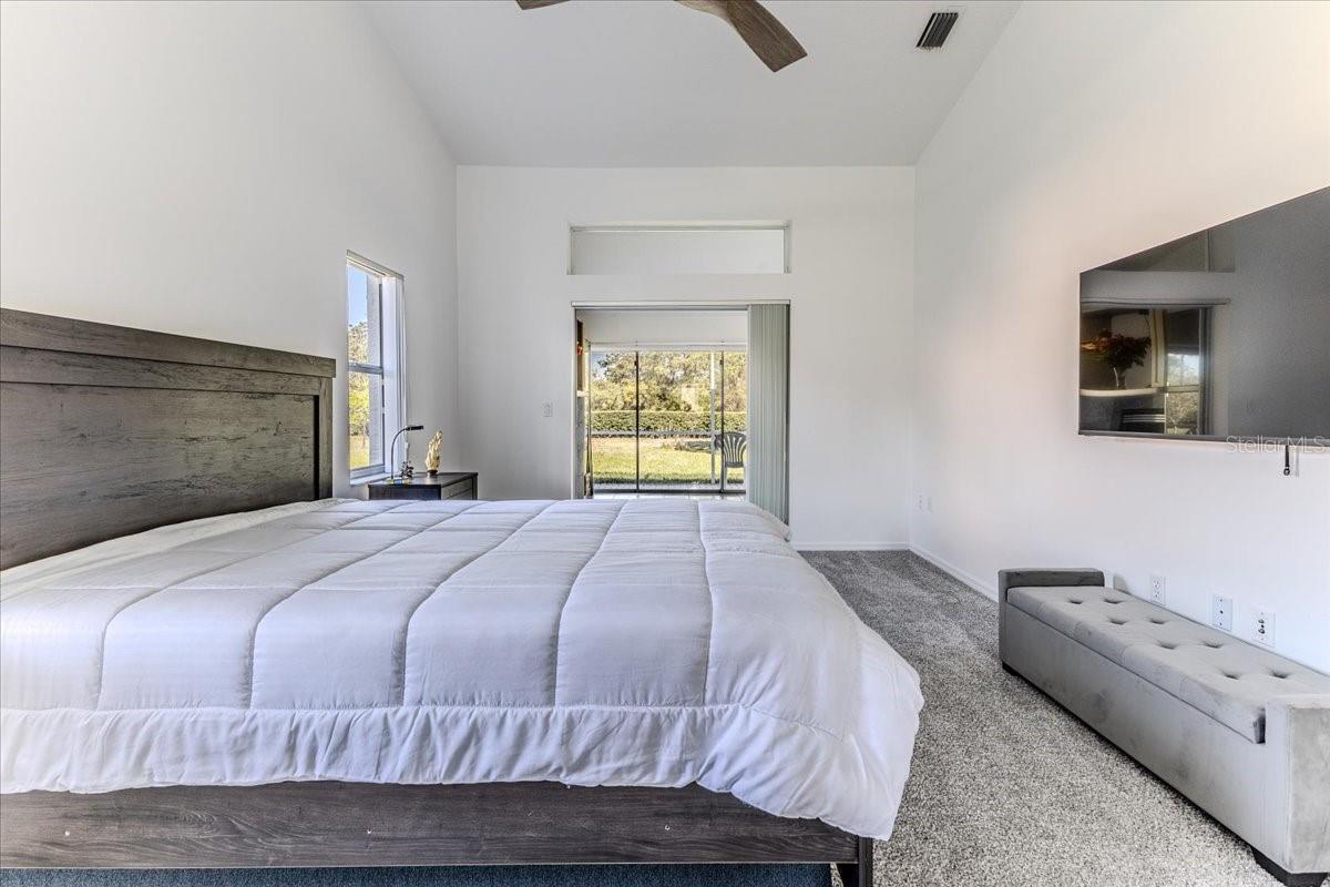 Image 27 of 75 For 13377 Bolton Court