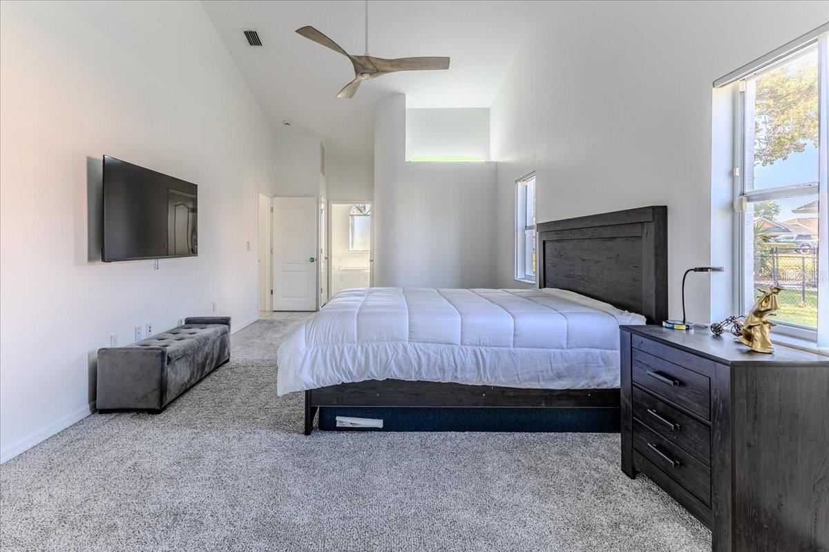 Image 28 of 75 For 13377 Bolton Court