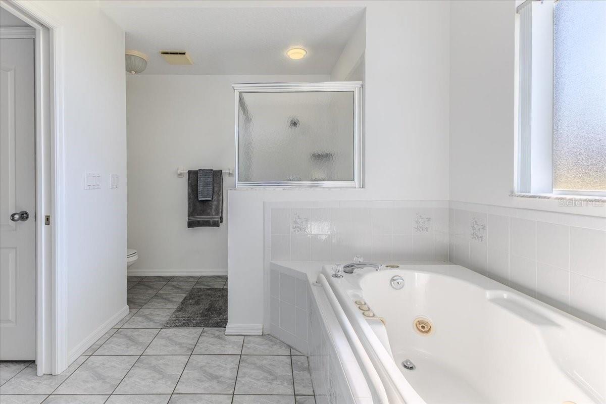 Image 33 of 75 For 13377 Bolton Court