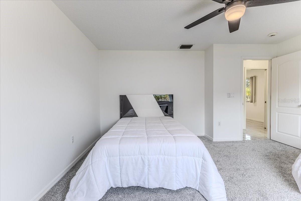 Image 40 of 75 For 13377 Bolton Court