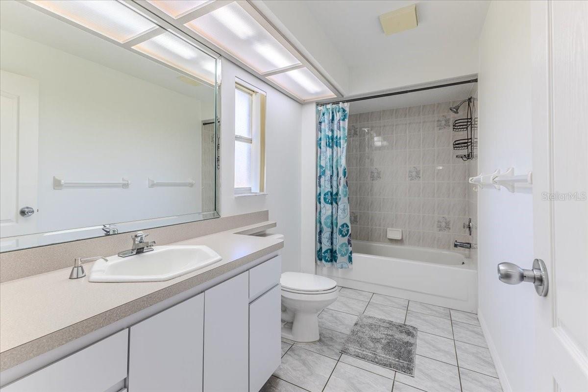 Image 44 of 75 For 13377 Bolton Court