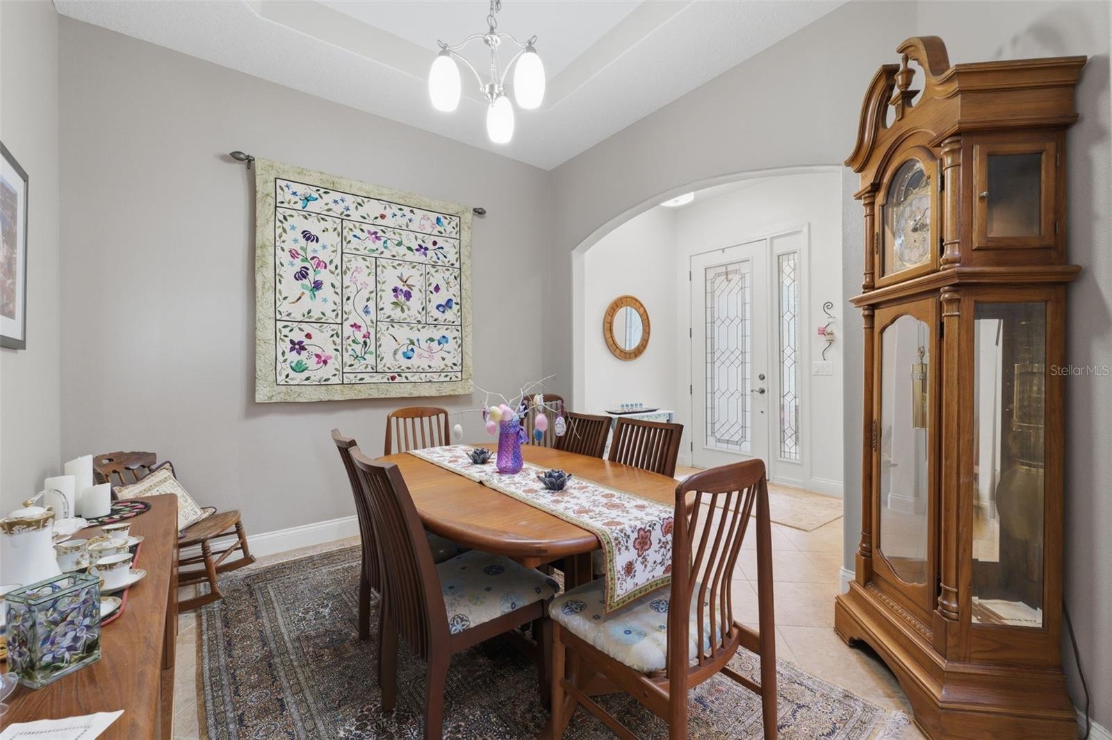 Image 38 of 57 For 2732 Devonoak Boulevard