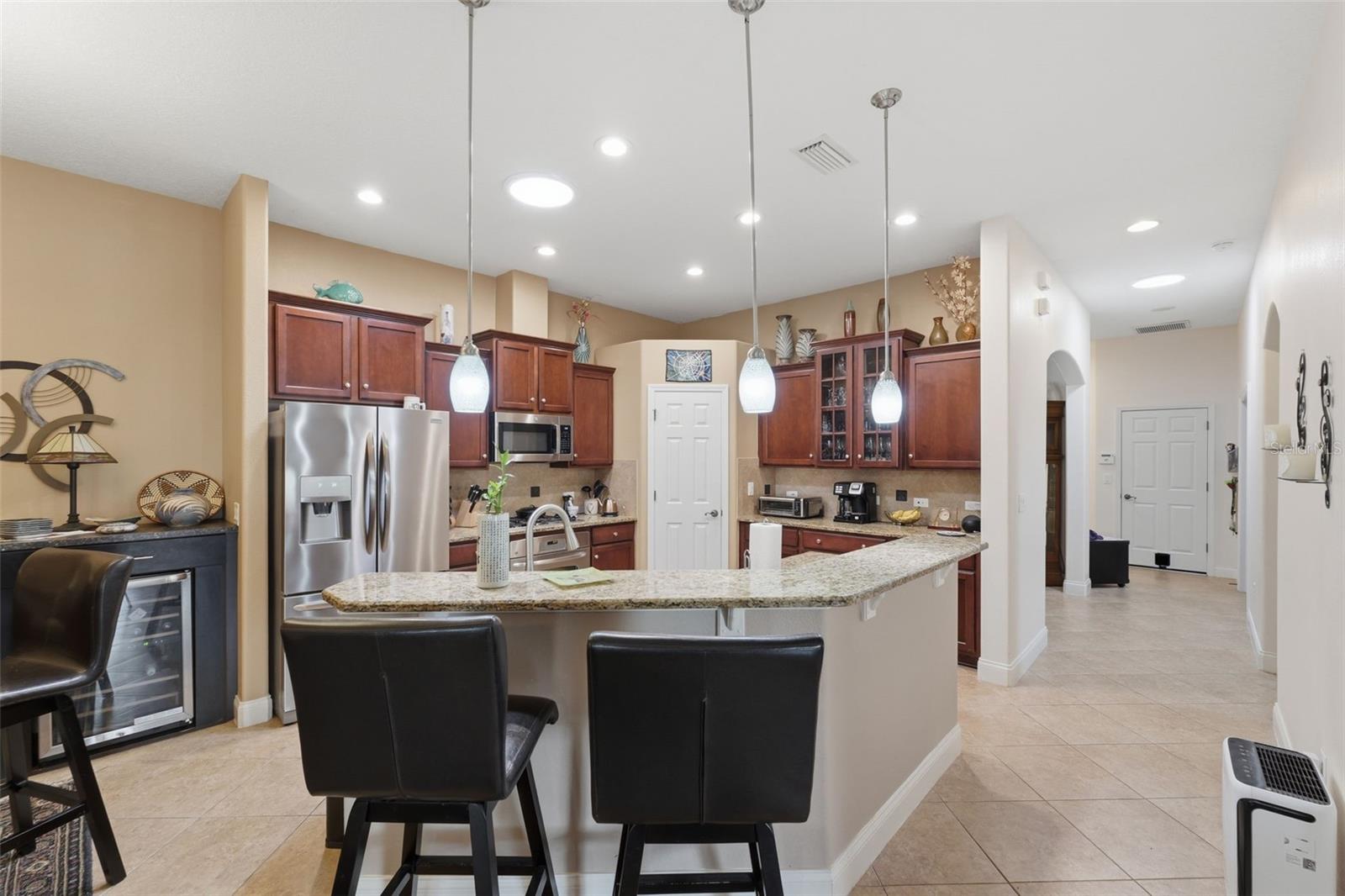 Image 42 of 57 For 2732 Devonoak Boulevard