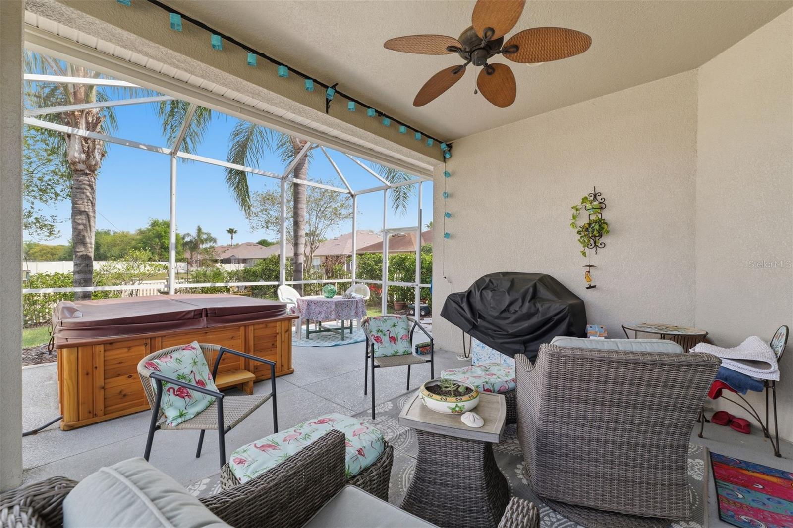 Image 47 of 57 For 2732 Devonoak Boulevard