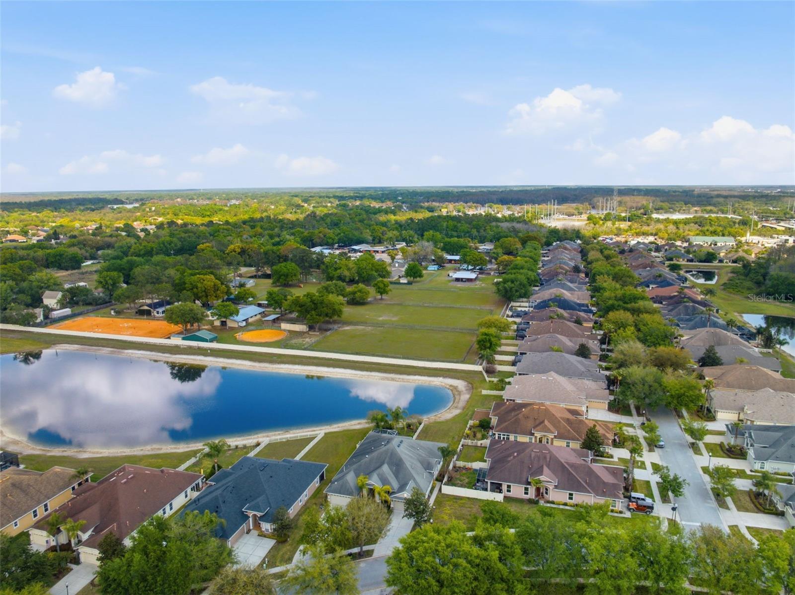 Image 50 of 57 For 2732 Devonoak Boulevard