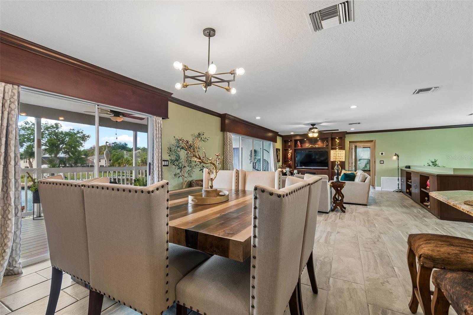 Image 28 of 99 For 5517 Tropic Drive