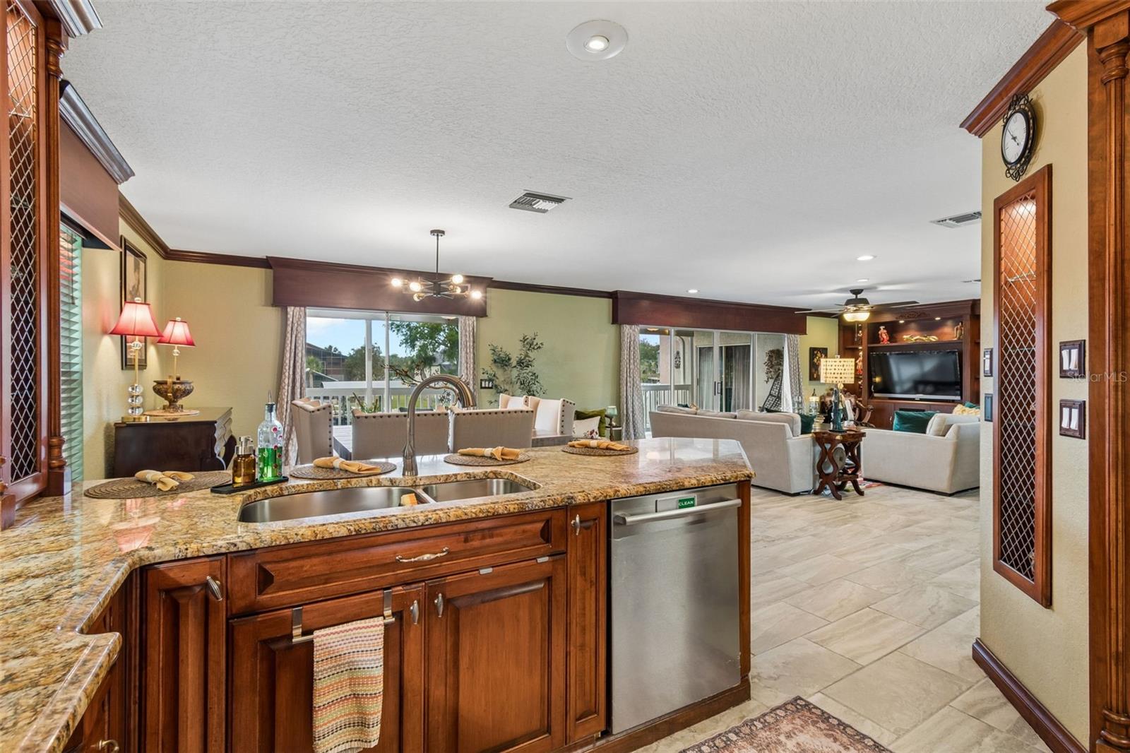 Image 35 of 99 For 5517 Tropic Drive