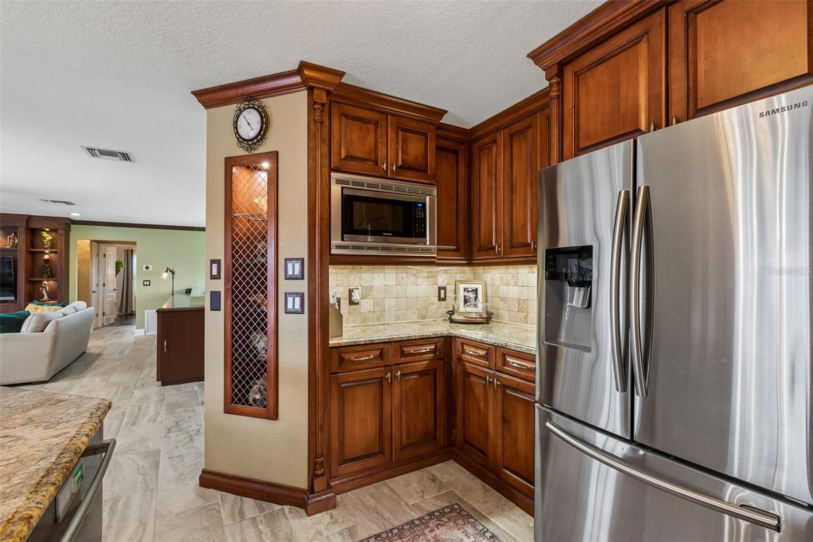 Image 36 of 99 For 5517 Tropic Drive