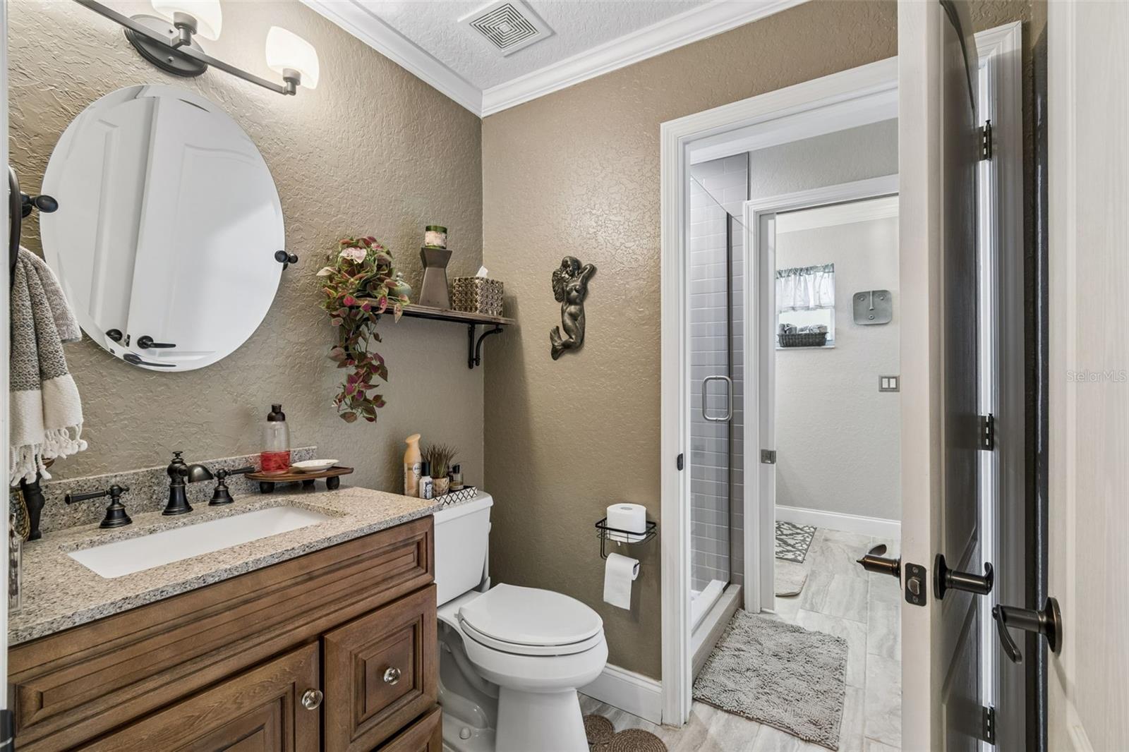 Image 40 of 99 For 5517 Tropic Drive