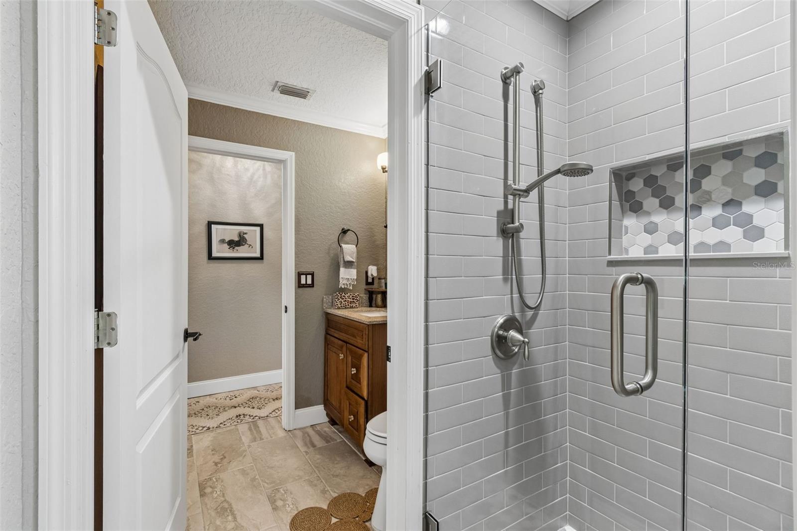 Image 41 of 99 For 5517 Tropic Drive