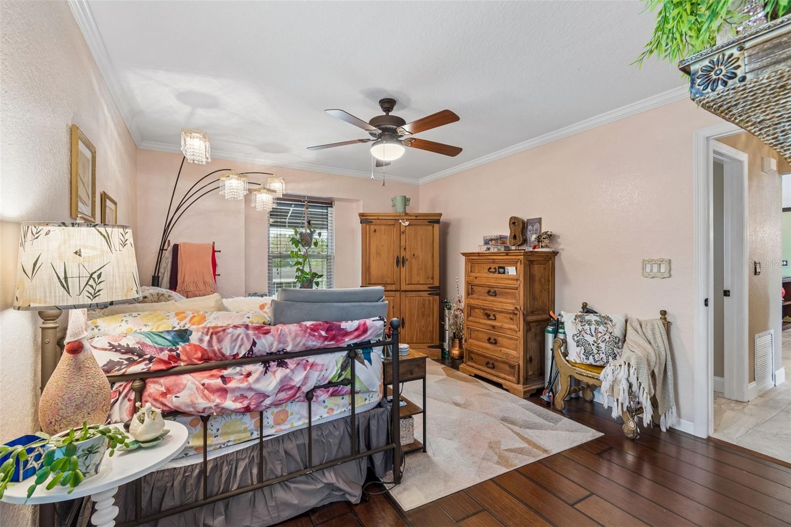 Image 45 of 99 For 5517 Tropic Drive