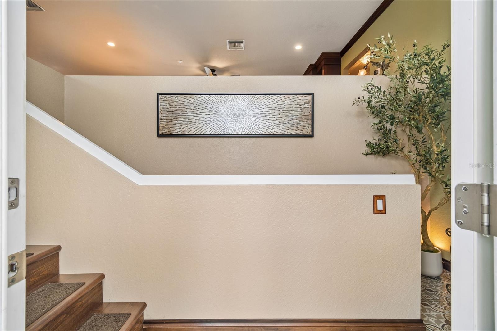 Image 5 of 99 For 5517 Tropic Drive