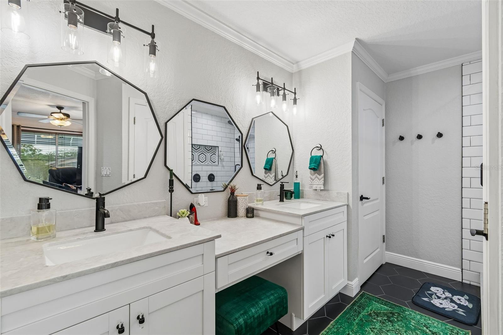 Image 59 of 99 For 5517 Tropic Drive