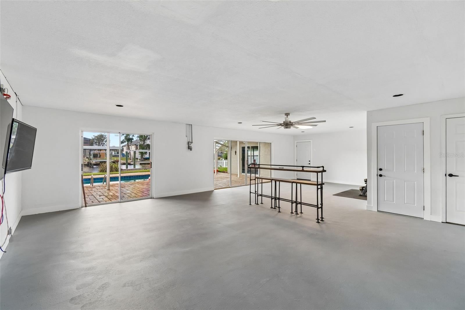 Image 80 of 99 For 5517 Tropic Drive