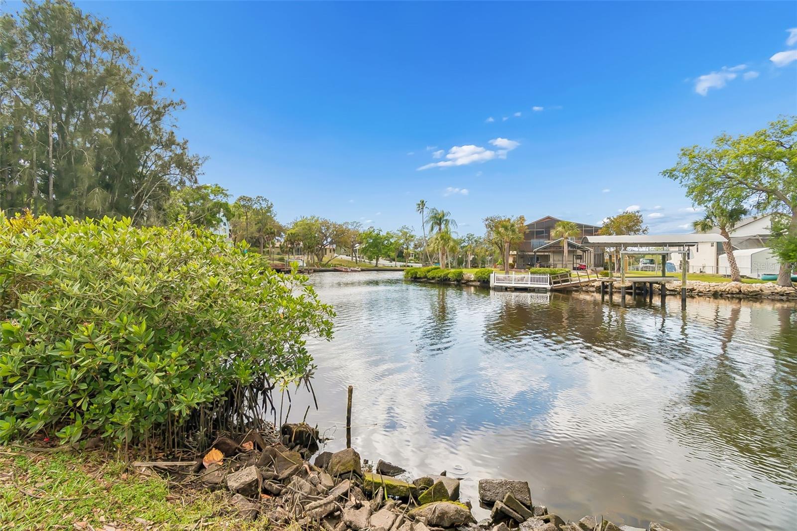 Image 82 of 99 For 5517 Tropic Drive