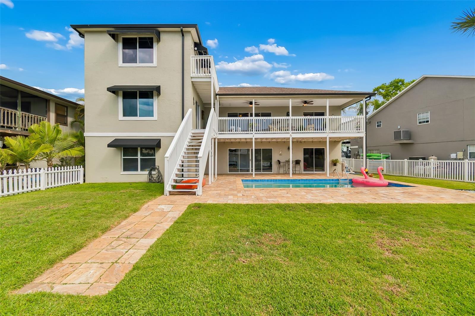 Image 83 of 99 For 5517 Tropic Drive