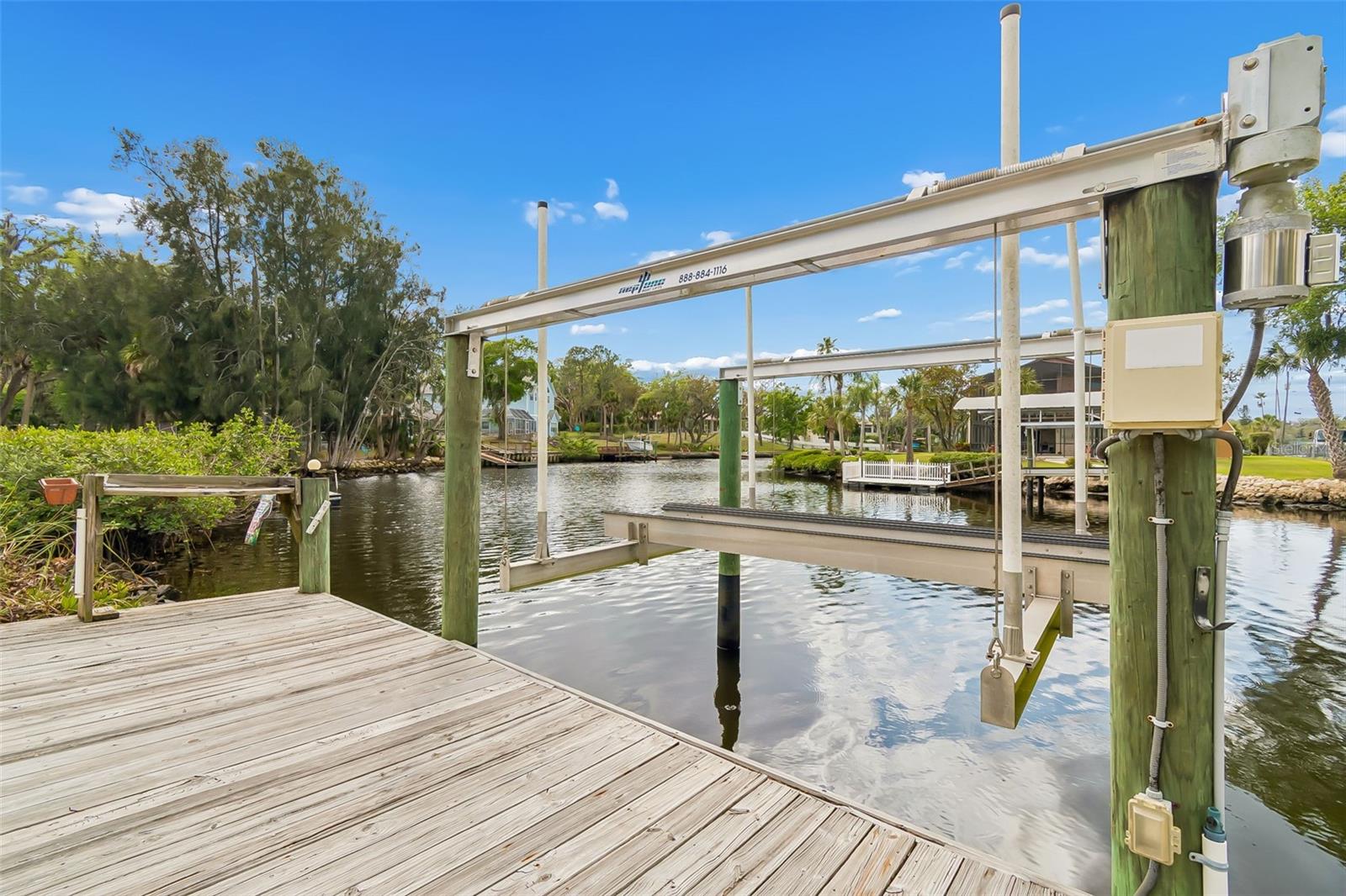 Image 85 of 99 For 5517 Tropic Drive