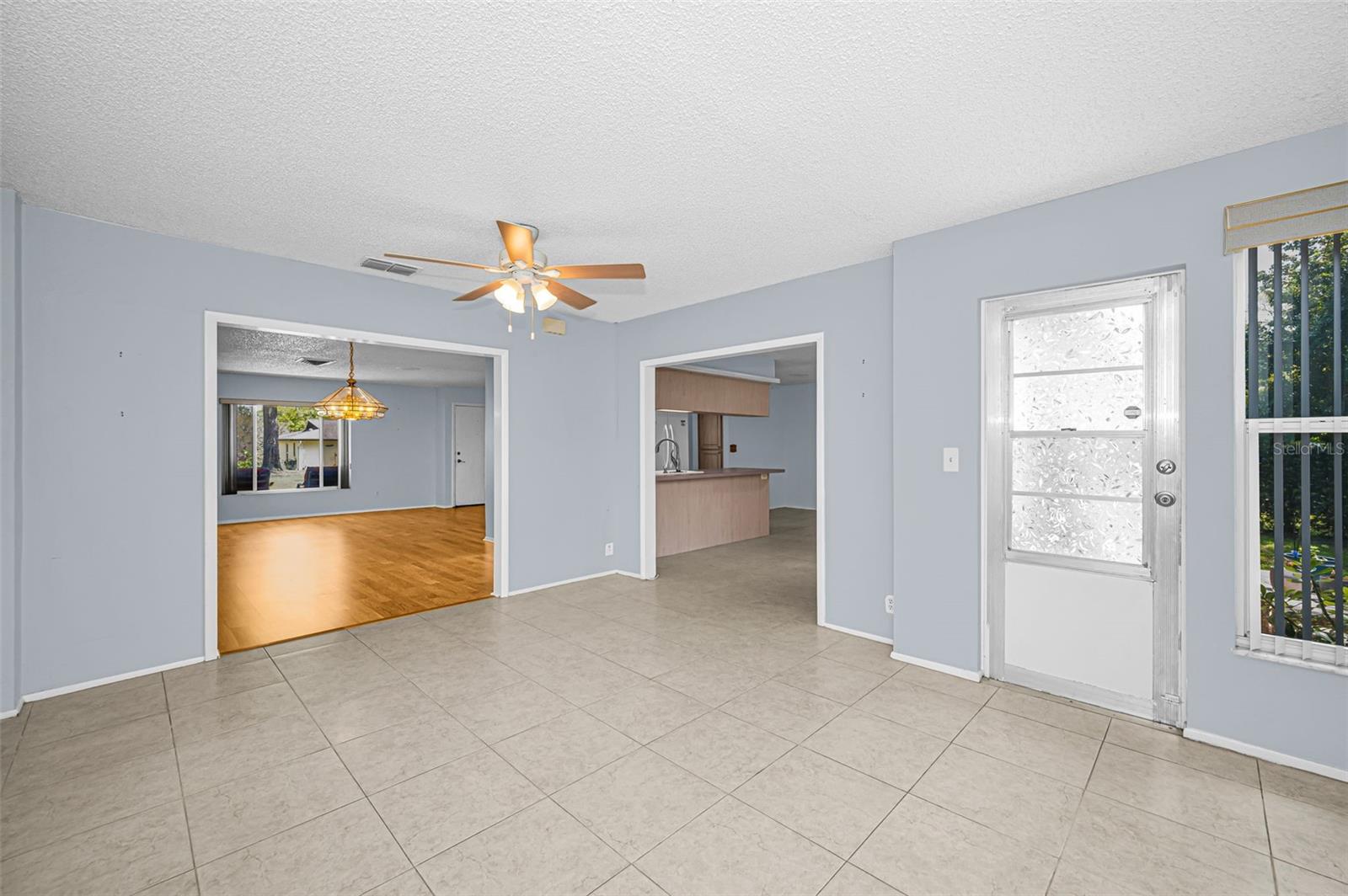 Image 18 of 68 For 10623 Mira Vista Drive