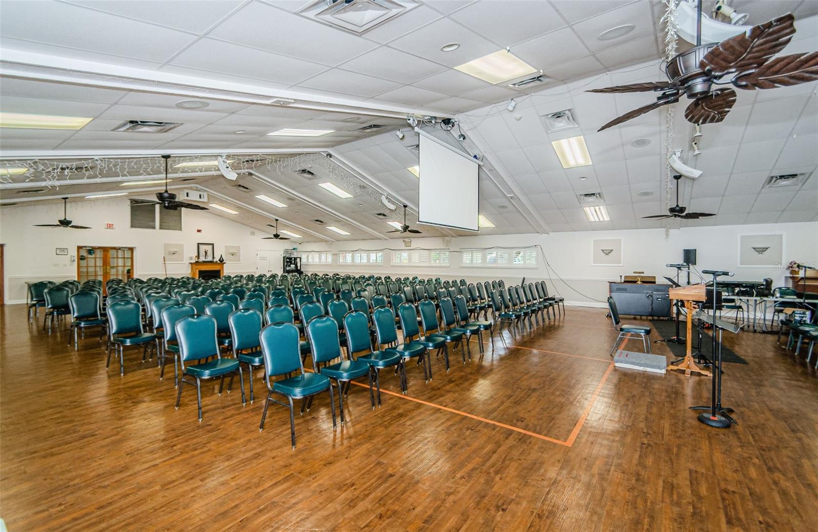 Image 44 of 68 For 10623 Mira Vista Drive