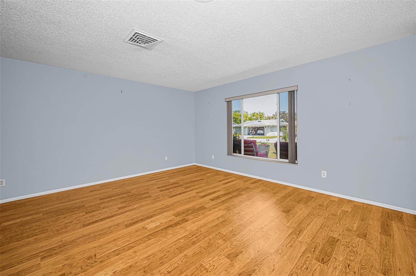 Image 5 of 68 For 10623 Mira Vista Drive