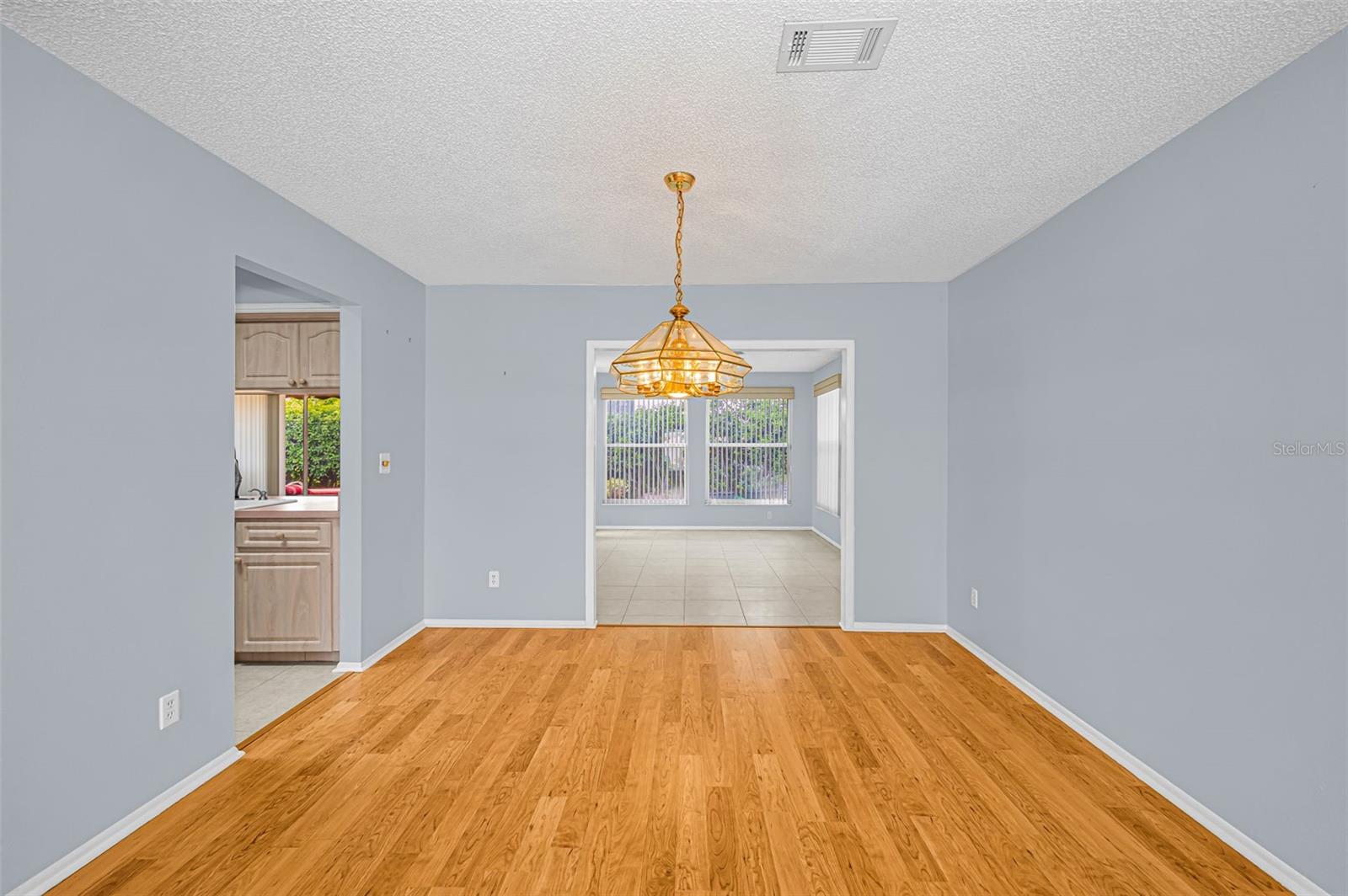 Image 8 of 68 For 10623 Mira Vista Drive