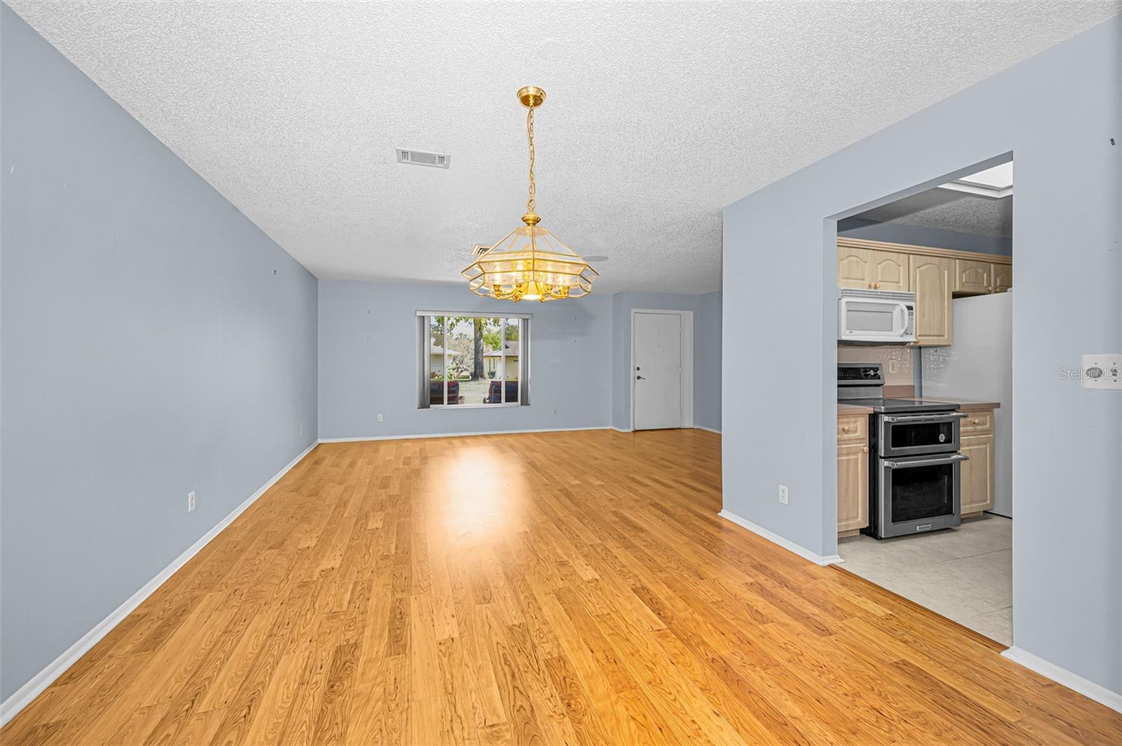 Image 9 of 68 For 10623 Mira Vista Drive