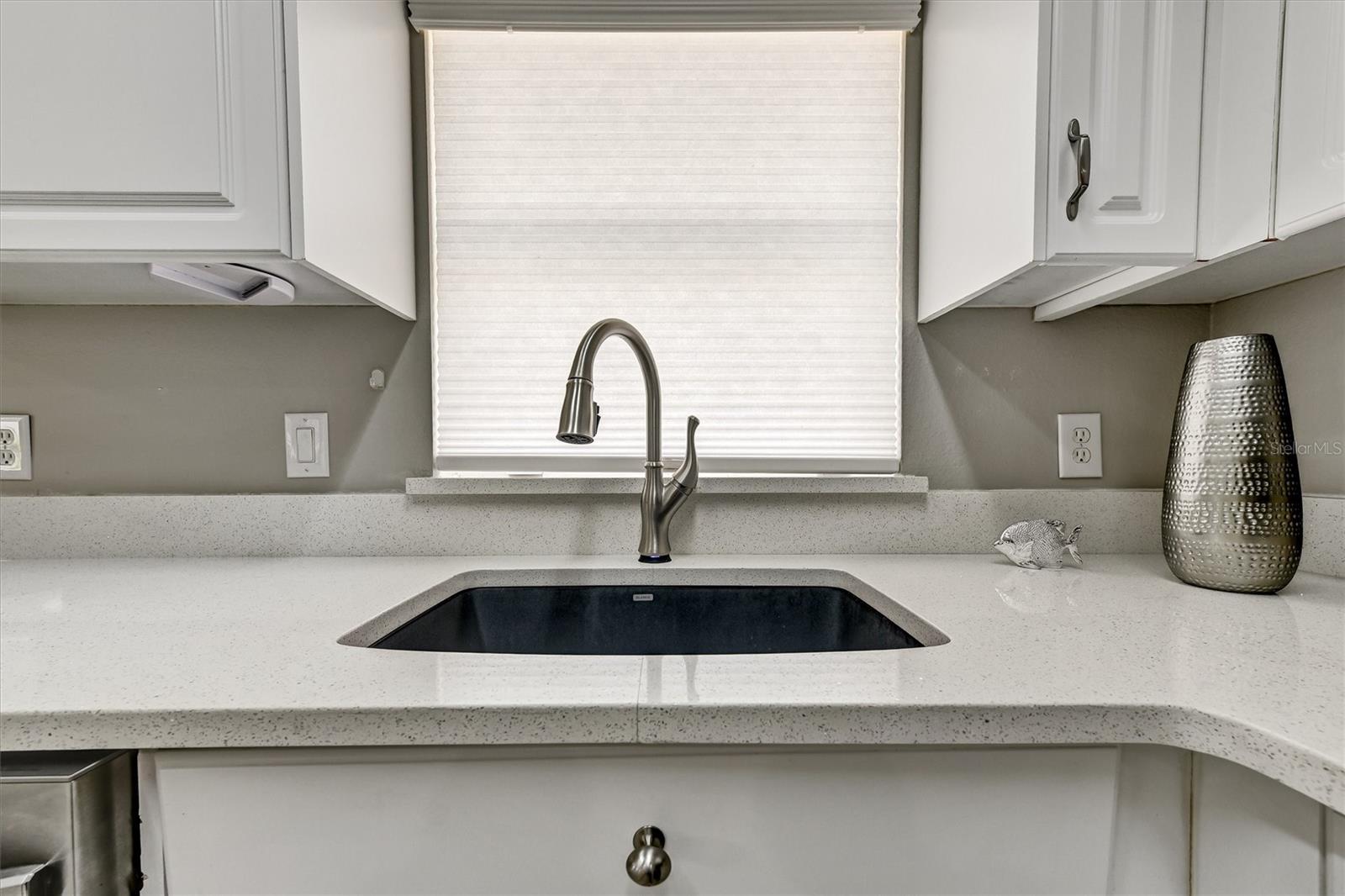 Image 15 of 38 For 1272 Jasmine Lake Drive