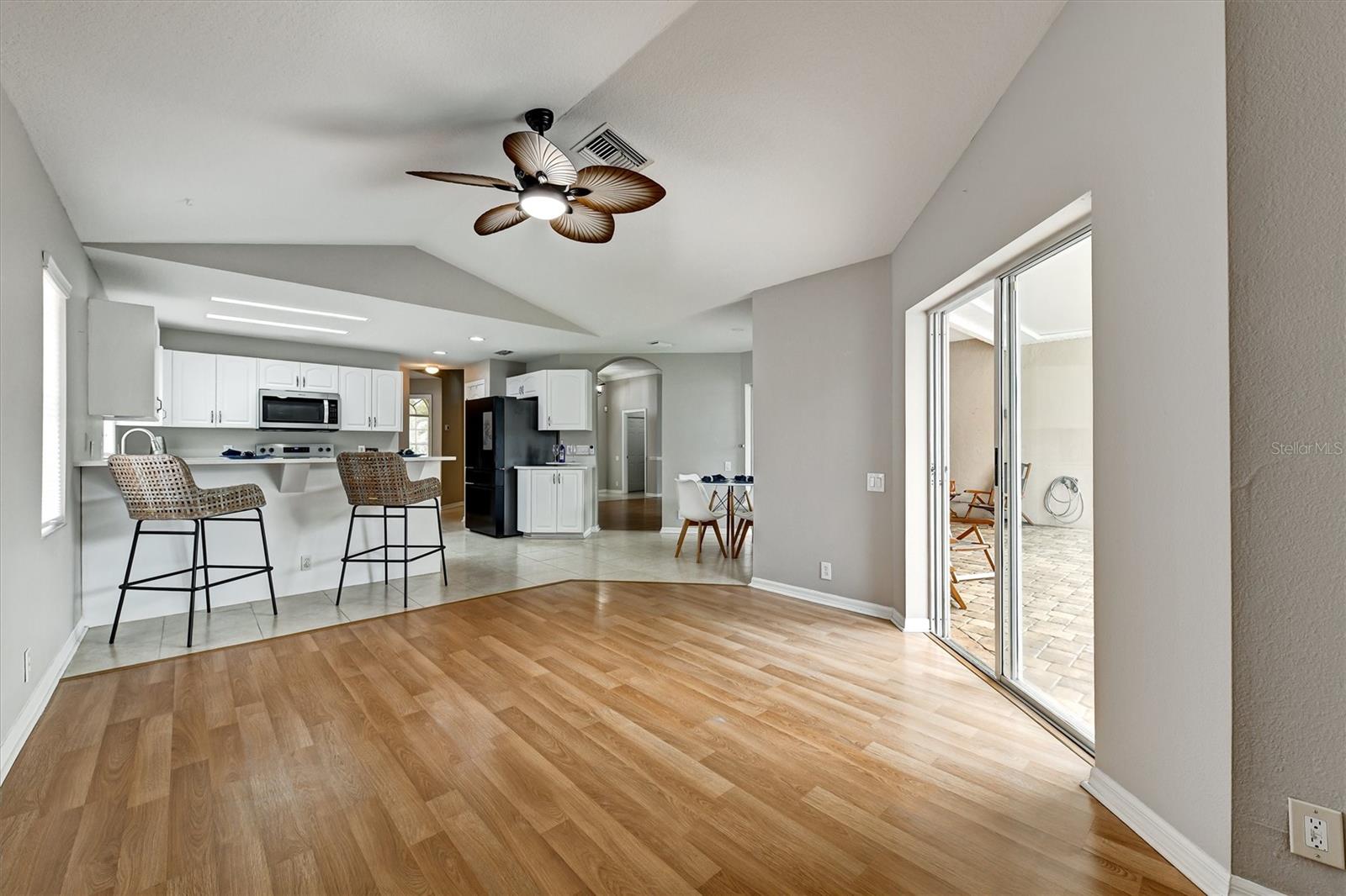 Image 18 of 38 For 1272 Jasmine Lake Drive