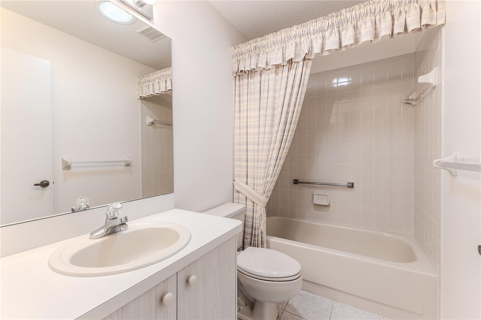 Image 34 of 53 For 3100 Appleblossom Trail