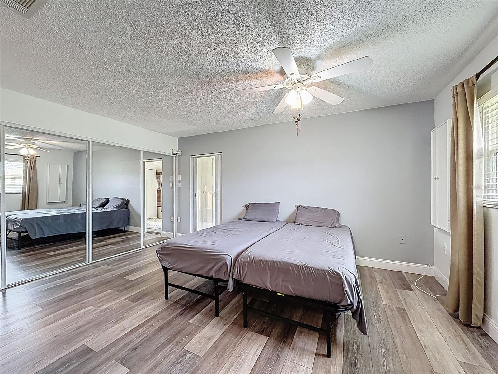 Image 21 of 43 For 11832 Boynton Lane 24b