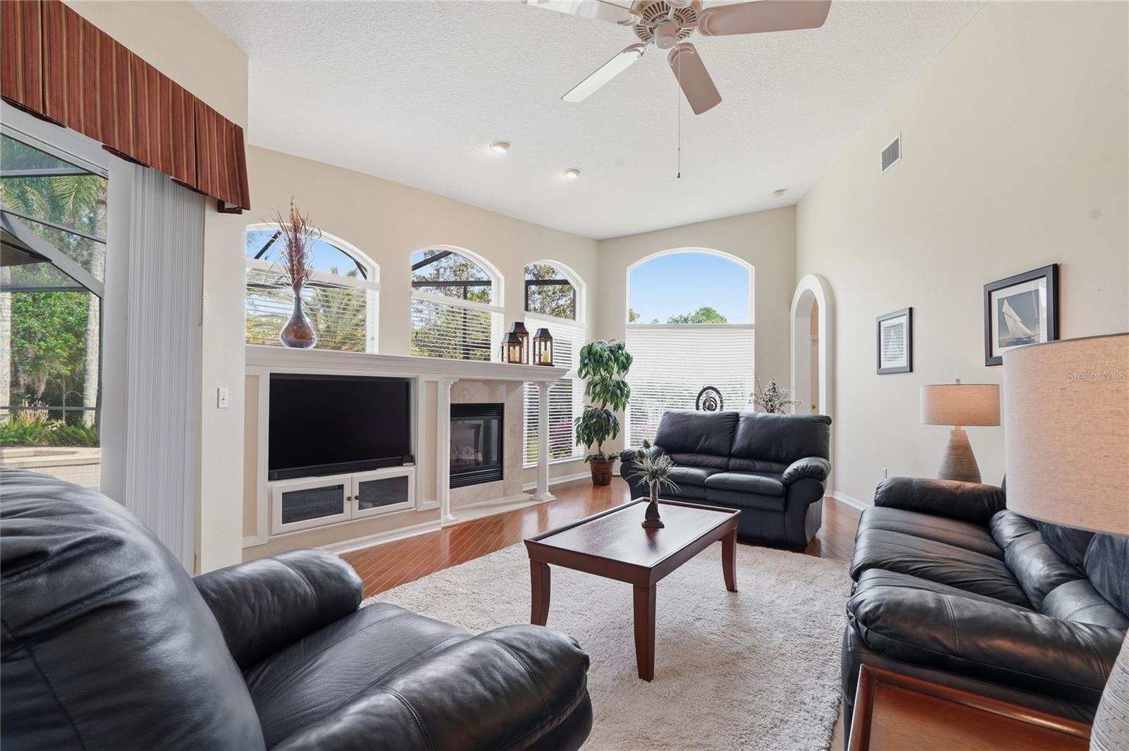 Image 17 of 64 For 1297 Kings Way Lane