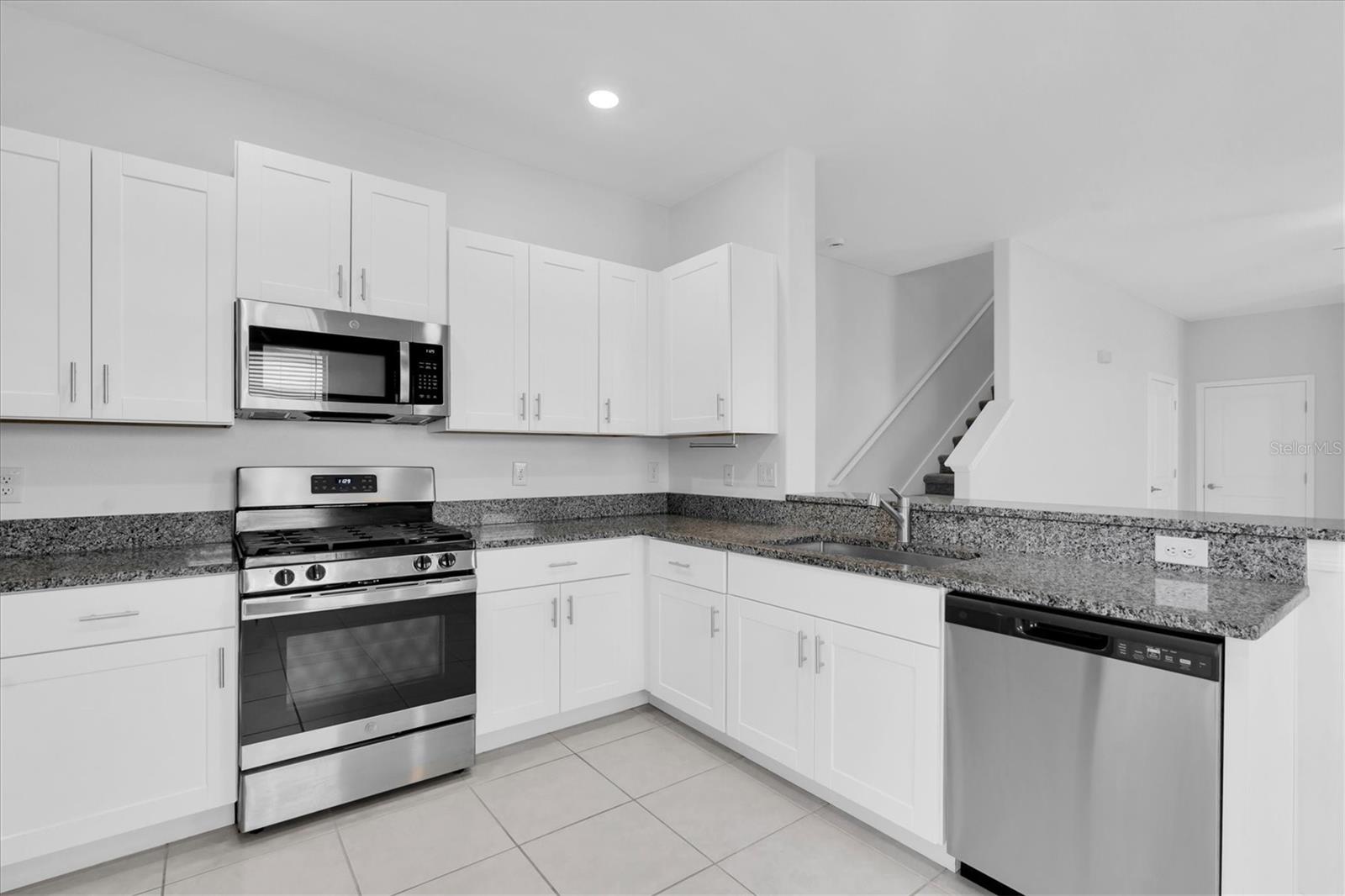 Image 3 of 40 For 8299 Birch Haven Lane