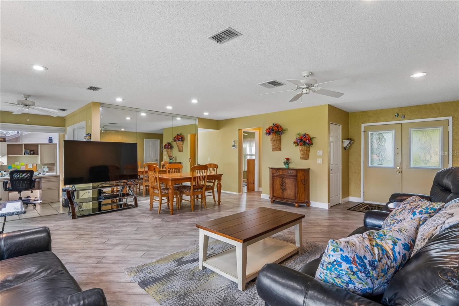 Image 10 of 100 For 2252 Pebble Beach Drive