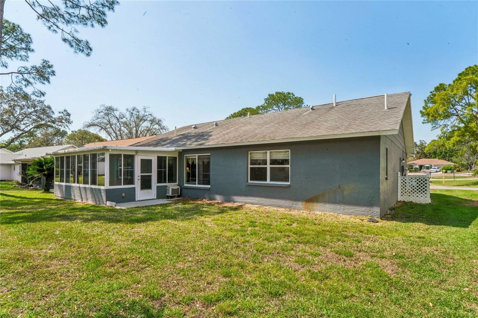 Image 33 of 100 For 2252 Pebble Beach Drive