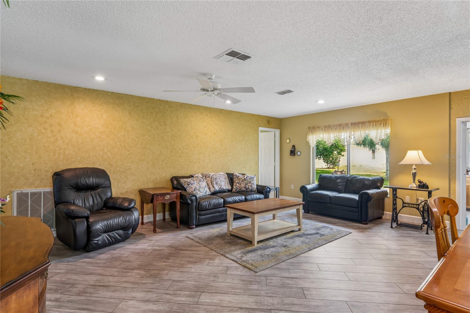 Image 8 of 100 For 2252 Pebble Beach Drive