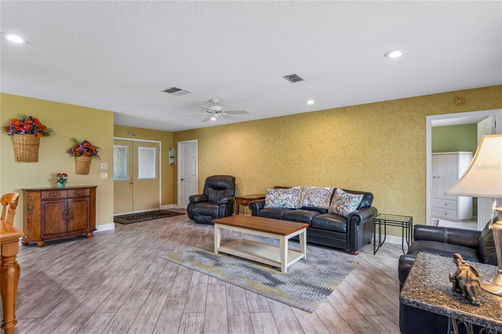 Image 9 of 100 For 2252 Pebble Beach Drive